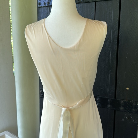 Vintage Vanity fair cream nightgown size 32 - Picture 5 of 12